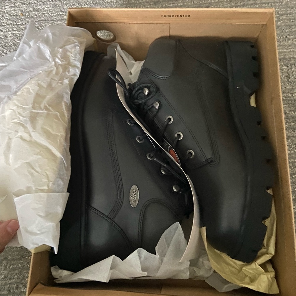 BRAND NEW Lugz Mens Black Leather Boots
